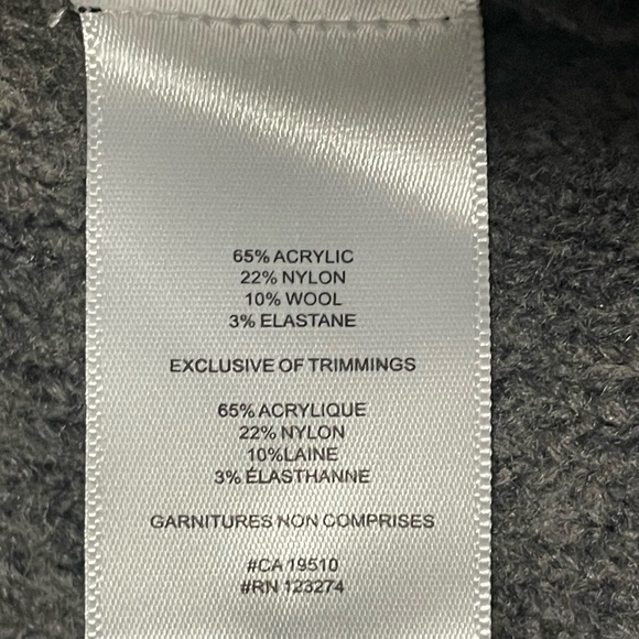 LOLE Freddie cardigan in black one size fits most VGUC - Picture 9 of 9